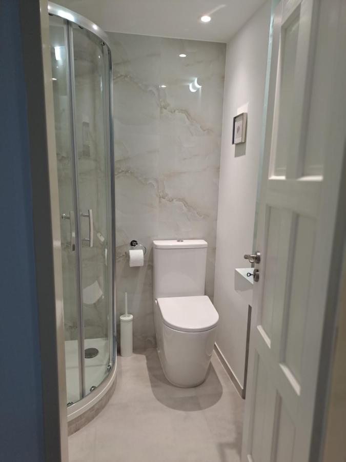 Apartmanovy Dum Se Zahradou V Klidne Casti Prahy Prague Exterior photo